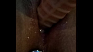 Preview 2 of Amber Pink Ussy - Plugadinha brincando sozinha