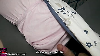 Preview 4 of Video Sex Peris Hilton - Na Cama torando a bucetinha da Mam&atilde_e  Madrasta Legendado