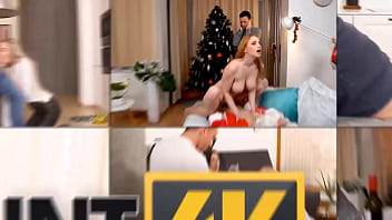 Preview 1 of Cleaning Big Dick - HUNT4K. Un mec accepte de l&#039_argent d&#039_un chasseur qui voulait baiser sa petite amie
