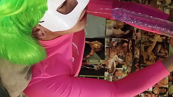 Preview 4 of Good Pone - Chupando mi dildo de 2 cabezas largo