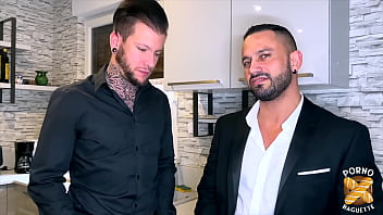 Preview 2 of Kitrana Kief - Kiara,  32 ans,  bais&eacute_e par deux beaux mecs !