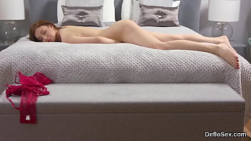 Preview 1 of Hgwhnlrbq - Steamy nympho rubs tight twat until she is coming