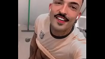 Preview 3 of Femalepov - Mijada de brasileiro