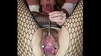 Preview 4 of Johny Sins And Kendra In Gym - Slut wife loves the feeling of piss in her mouth