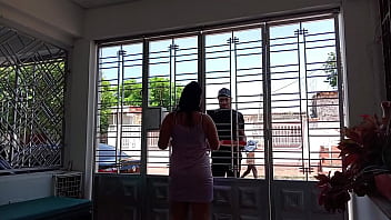 Preview 1 of Angel Rash - ME ENCANTA HACER DOMICILIOS A CASAS COMO LAS DE ESTA CLIENTE QUE PAGAN CON UNA DELICIOSA FOLLADA-1 parte-