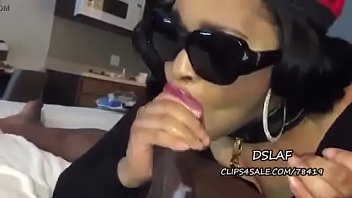 Preview 4 of Colombian Webcam Porn - What her name Cu&aacute_l Es Su Nombre ?