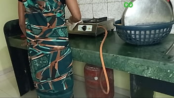 Preview 1 of Asian Grayy - रूम में बुला रहा था मुझसे रहा नहीं गया किचन में जाकर चुदाई कर डाली