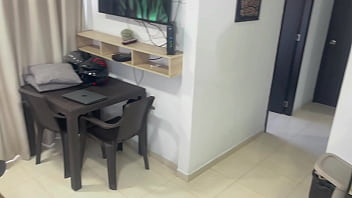 Preview 1 of Ulta So - Mi hermanastra esta insegura de su sexualidad la pongo cachonda y me la follo en la cocina. H.L.