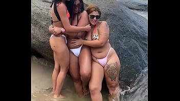 Preview 4 of Boy Cums Fast For Mom - protetor solar nas meninas