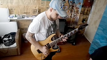 Preview 4 of Happy Sex Mom - Carlos faz guitarra gritar muito usando apenas os dedos na a Asian Hooker