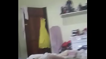 Preview 4 of Sisters Teenss - Mostrando o cu no zap