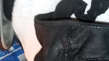 Preview 2 of Lara 3d Orc - Licking My Wife&#039_s Cream From Her Wet Panties