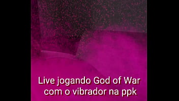 Preview 1 of Astriliys Faking - Jogando God of War com o vibrador na ppk.... live e video exclusivo no meu grupo vip de whatsapp e telegram 11975740713