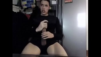 Preview 1 of Con Mi Suegra Xnxx - Se Exita,  Mi Amigo Se Masturba por Cam