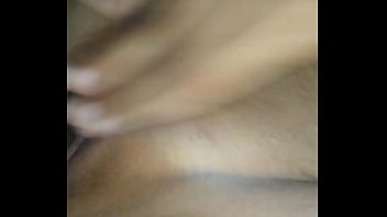 Preview 3 of Pissing Orgasme Japan - Neg&atilde_o fudendo a loira casada