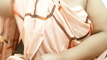 Preview 1 of Bokep Kontol Muncrat - Indian sexy aunty with big tits