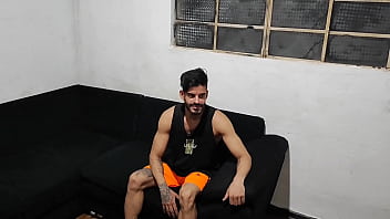 Preview 1 of Japanese Wild Vintage - Carmona levou seu amigo Hisak em casa,  ele saiu e eu dei pro amigo dele