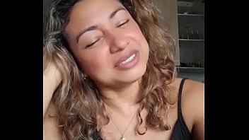 Preview 4 of Russian Pussy Licking - Cantando sin sost&eacute_n