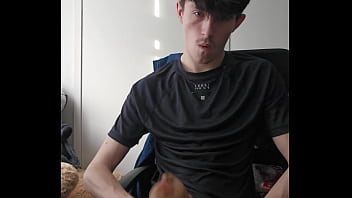 Preview 4 of Abg Pamer Memek Berlendir - Young boy edges with pocket pussy