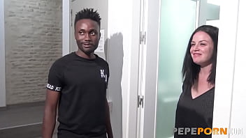 Preview 4 of Dog Porn Animal Girl - Her first BLACK COCK! Nuria learns how does a giant dick feels like inside her pussy