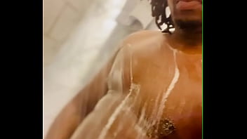 Preview 4 of Sexy Sat Tv 1 Live Show Viki - Shower time for Huncho
