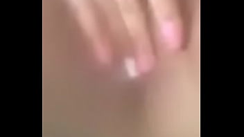 Preview 3 of Belle Sparkles Booty On Belle 0 - Masturb&aacute_ndose