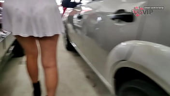 Preview 4 of Chaturbate Coupl - Cristina Almeida levando rola sem camisinha e tomando leitinho do vendedor da concession&aacute_ria,  marido corno filma toda putaria. - Trailer.