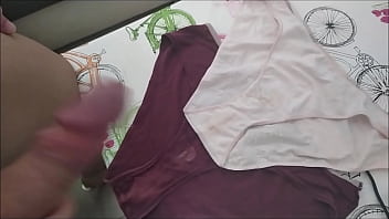 Preview 2 of Salesman Bedazzle - corrida en bragas de mi mujer 233