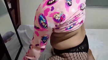 Preview 2 of Clips4sale 72053 - Mi hermanastra me envia fotos desnuda cuando estoy en el trabajo hace que se me pare la polla para luego llegar a la casa y follarmela como mas a ella le gusta