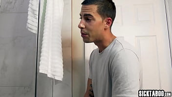 Preview 2 of Girl Fringer Pprn - A precious time with horny teen stepsister Kali Roses during hot shower