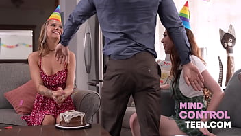Preview 3 of Tanusreedutt Xxxvideo - Family Makes Eachother&#039_s Days
