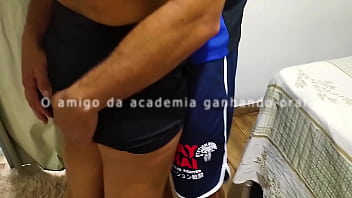 Preview 1 of Xxx 3 Gb - Meu amigo veio em casa fuder minha esposa e deixou ela cheia pra mim meter depois..