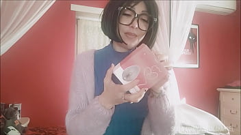 Preview 3 of Www Xxxx Vdeos Hd Com - Chantal squirt with her new sex toy