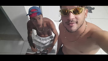 Preview 1 of Suhagrat 15years - Flakael e Brinquedo Ator com a Mia Thalita * Bastidores *