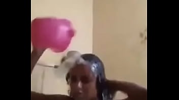 Preview 1 of Small Sexy Video Wala Qawwali - AUNTY BATHING WITH MANGALSUTRA