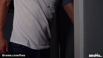 Preview 2 of Sax Vdo Play - Bareback gay sex with hunks (Trevor Laster,  Dante Colle) - BROMO