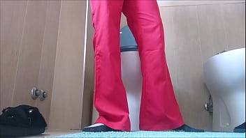 Preview 4 of Sas Jamai Sex Com - it&#039_s toilet time with my red pants