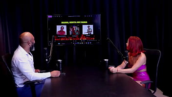 Preview 3 of Hijab Hots Xxxx - A m&atilde_e e pai a apoia,  transou com tr&ecirc_s,  respondeu as perguntas do &quot_eu nunca&quot_,  e mama,  senta ou passa - Bruna Ferrari (WATCH ON: SHEER/RED)