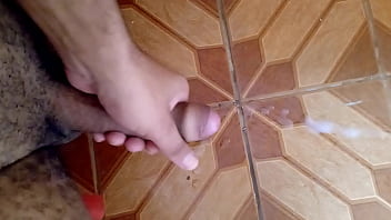 Preview 4 of Lelu Love 60 Fps - Gozei gostoso em casa
