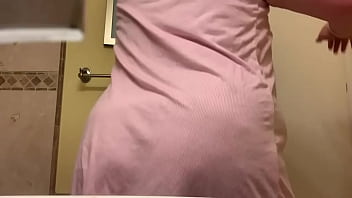 Preview 1 of Xxx Viedos2016 - Curios virgin chubby bottom