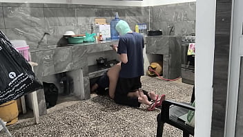 Preview 4 of Sex Onboat - My stepsister got stuck in the kitchen while cleaning,  I helped her and filmed her brown buttocks.