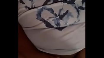 Preview 1 of Mistek Pornography - Pel&iacute_culas porno en espa&ntilde_ol Greisy khuk se masturba para mi mientras est&aacute_ en la casa de su pap&aacute_  Vicktor le gusta ver porno de lesbianas