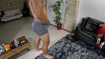 Preview 3 of Xxx Moves Kashmir - Novinha vem para nova mans&atilde_o s&oacute_ para fuder e um amigo quer participar - Nands Ninfetinha
