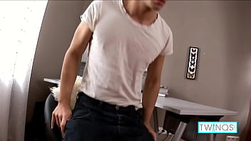 Preview 1 of Hd Bokep Keluarga - Kevin Cums On That Six-Pack Abs! Nice Solo Performance!