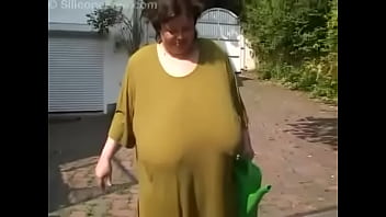 Preview 1 of Hd Xnxx Moc - Who is She