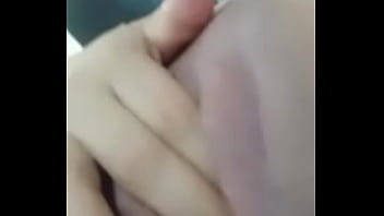 Preview 2 of Sahsha Sky - Venezolana dandose con juguete
