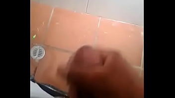 Preview 3 of Oldmomxnxx - David hetero enga&ntilde_ado dispara semen 3