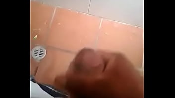 Preview 4 of Oldmomxnxx - David hetero enga&ntilde_ado dispara semen 3