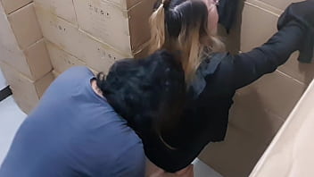 Preview 4 of Bra Beeg - Checker kinantot sa stockroom