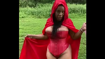 Preview 2 of Batendo Punheta Pra Gravida - DesireeDesire is Red Riding Hood